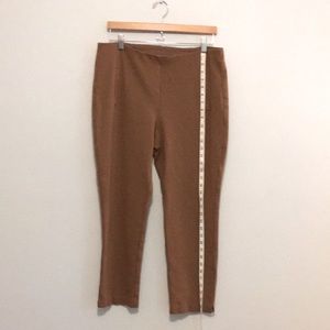 Chico’s Size 2 Camel slimming pants cropped